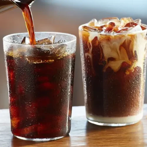 Cold brew w szklankach